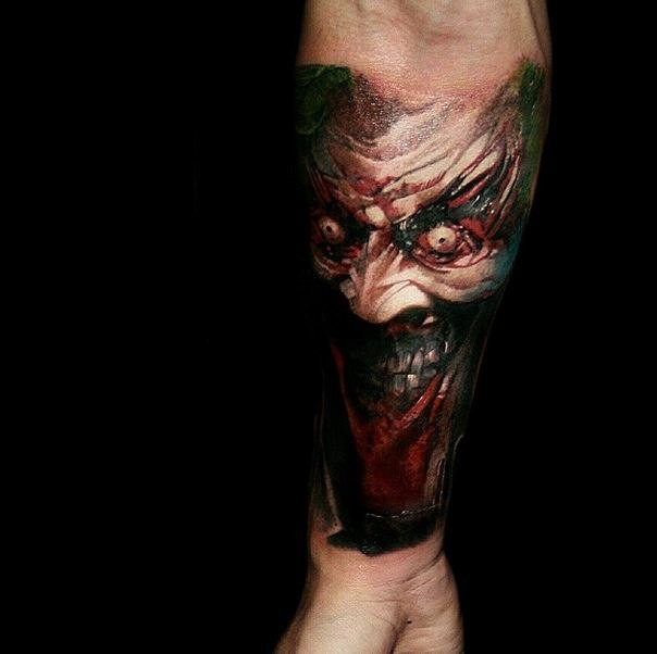 colored_horror_style_creepy_looking_forearm2.jpg